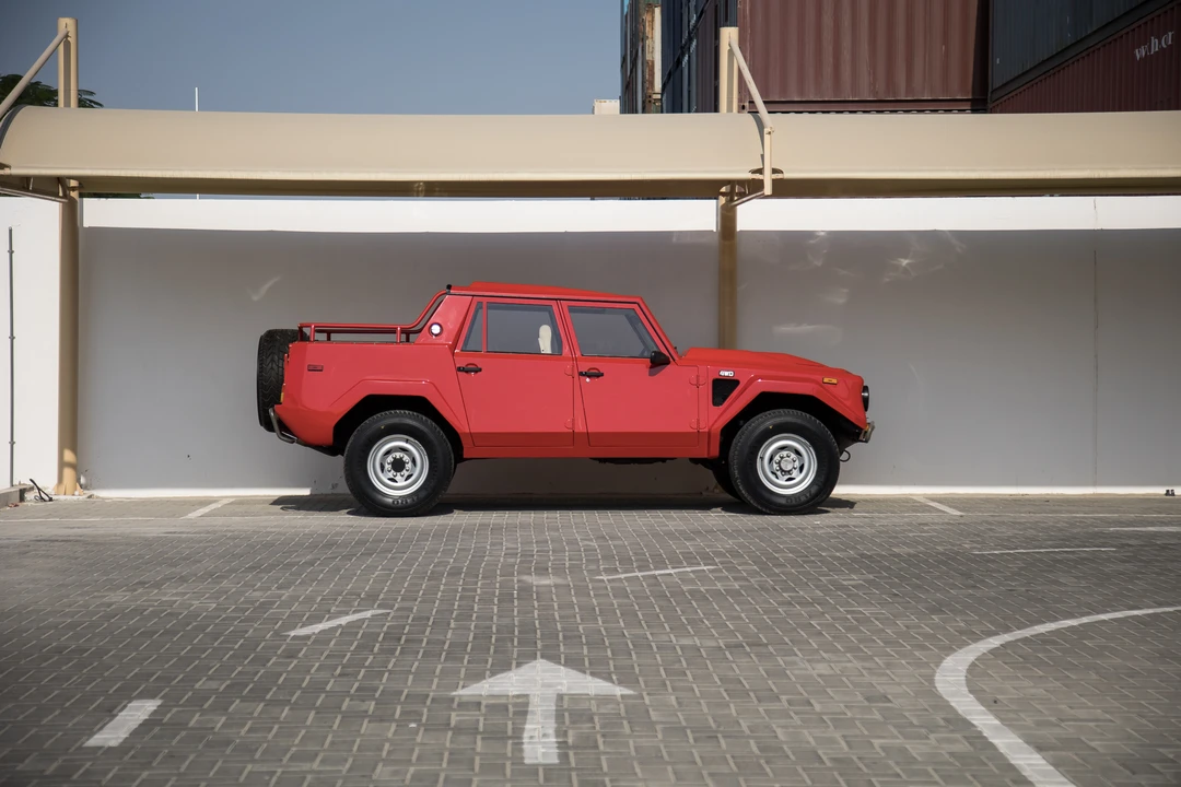 1989 Lamborghini LM002 - Image 11 of 31