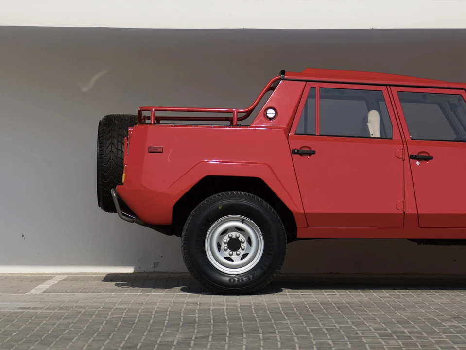 1989 Lamborghini LM002 - Image 12 of 31
