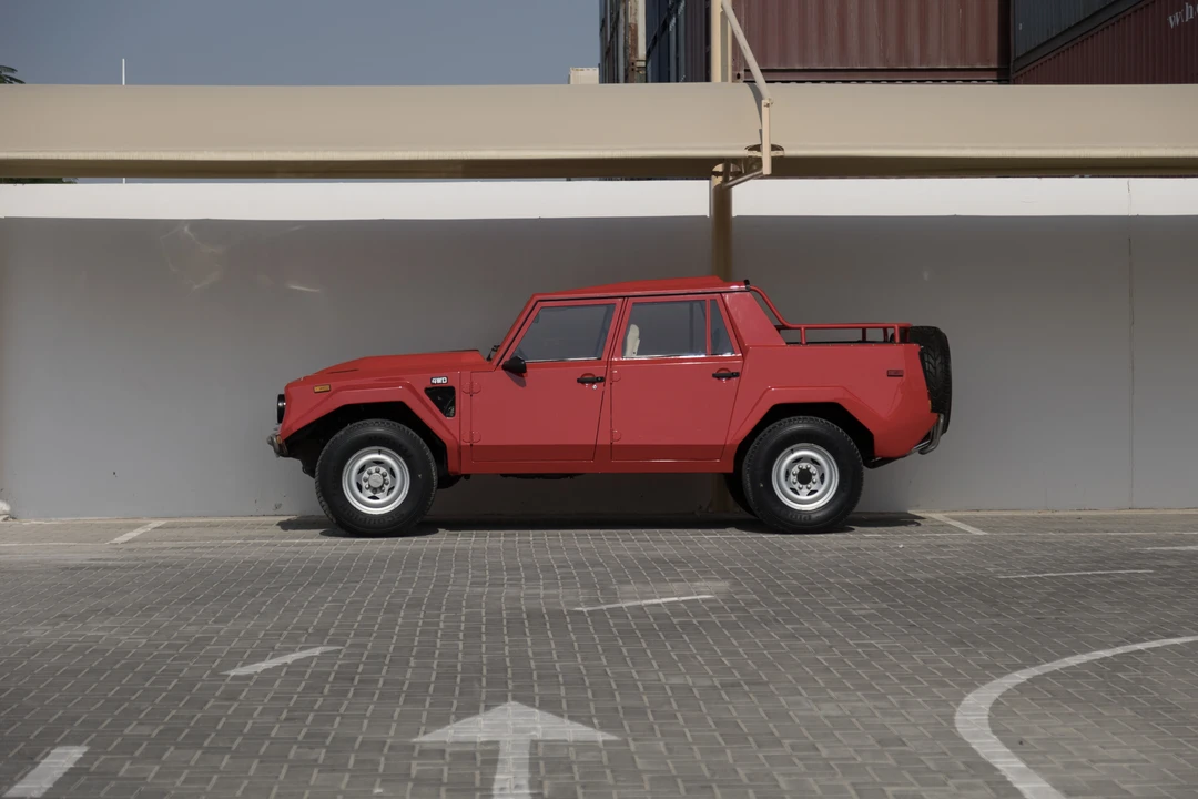 1989 Lamborghini LM002 - Image 15 of 31