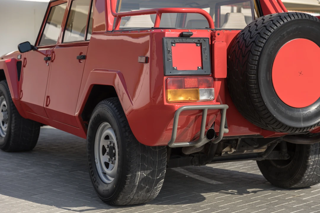 1989 Lamborghini LM002 - Image 27 of 31