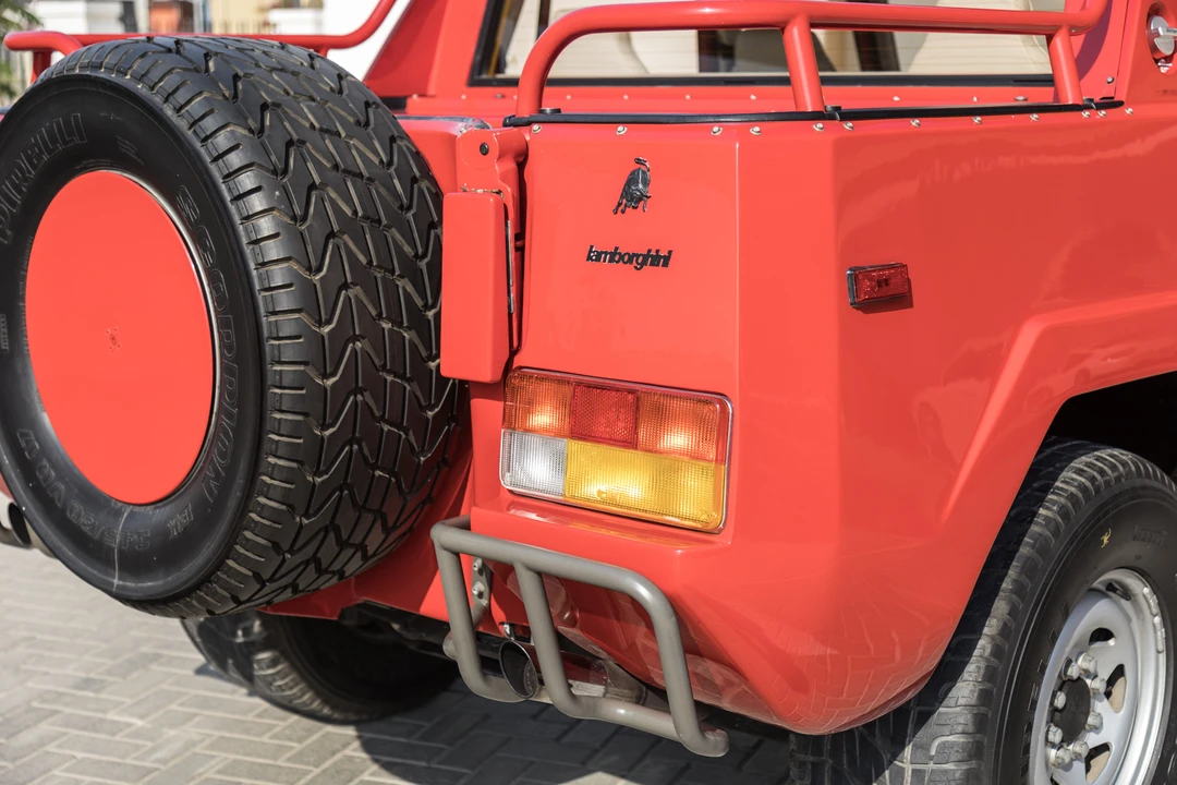 1989 Lamborghini LM002 - Image 28 of 31