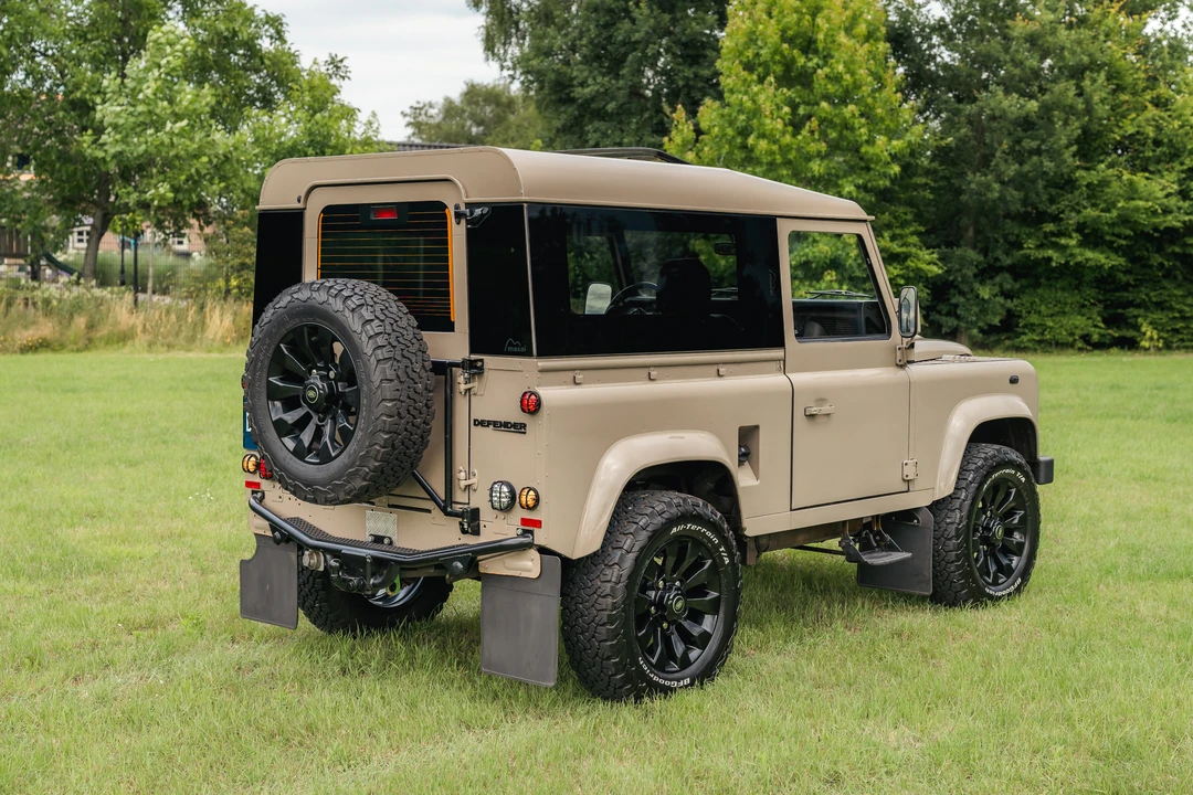 1989 Land Rover Defender 90 - Image 8 of 31