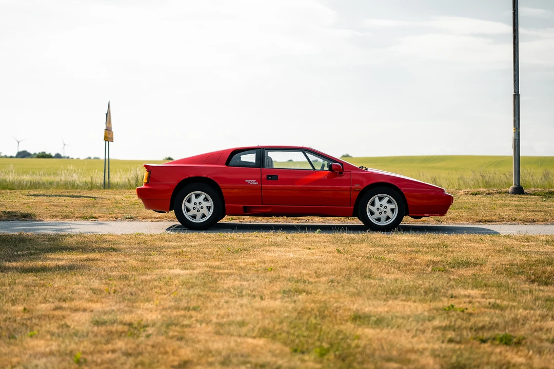 1989 Lotus Esprit Series 4 - Image 13 of 31