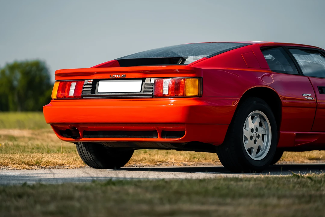 1989 Lotus Esprit Series 4 - Image 24 of 31