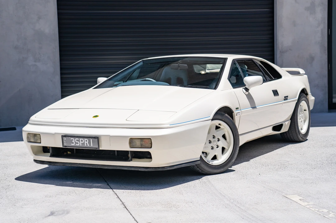 1989 Lotus Esprit Series 4 - Image 2 of 31