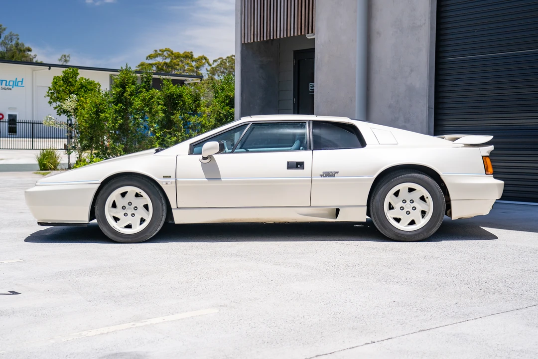 1989 Lotus Esprit Series 4 - Image 18 of 31