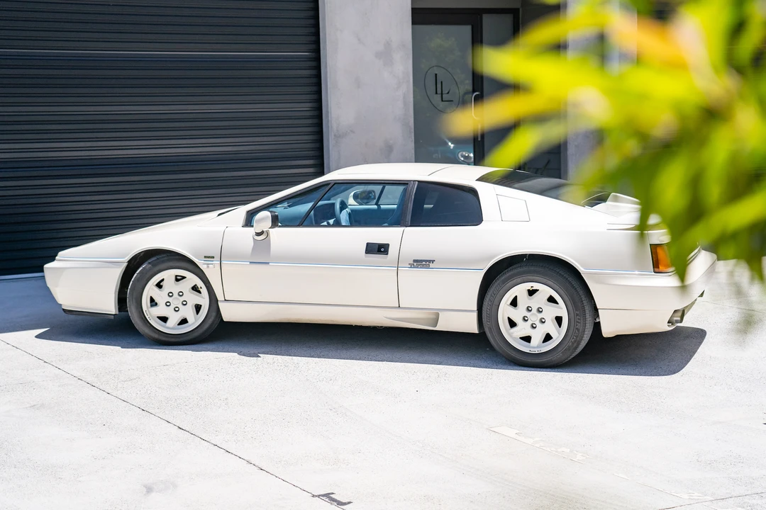 1989 Lotus Esprit Series 4 - Image 20 of 31