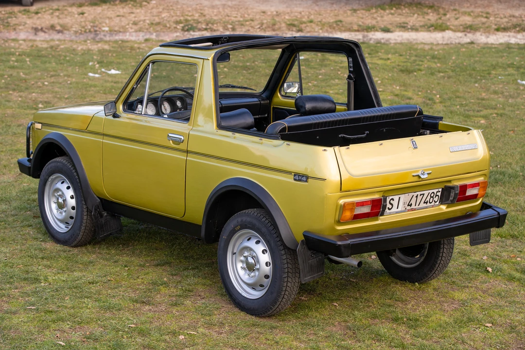 1989 Lada - Image 5 of 31