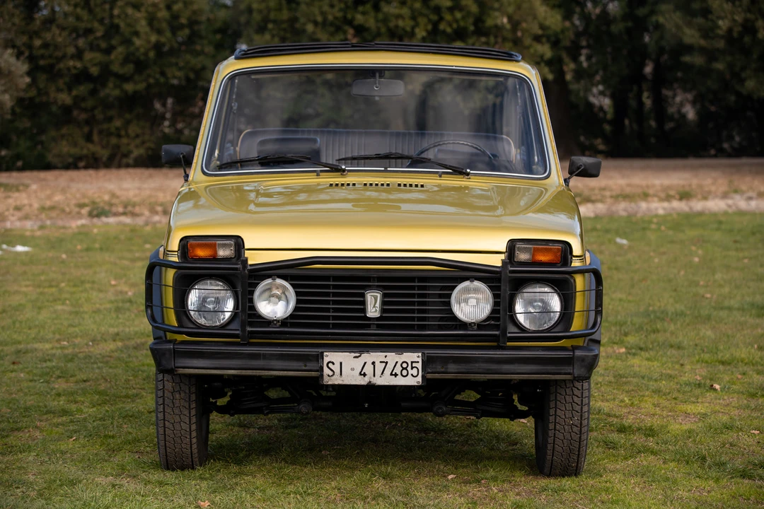 1989 Lada - Image 3 of 31