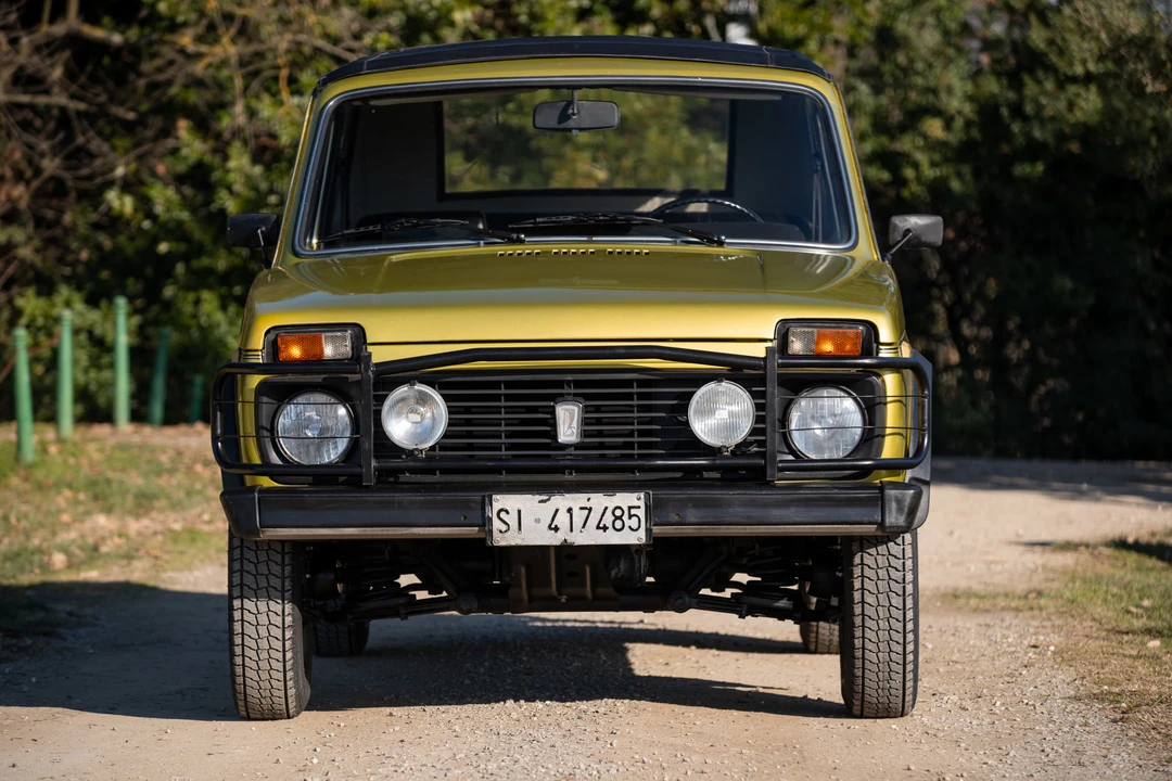 1989 Lada - Image 11 of 31