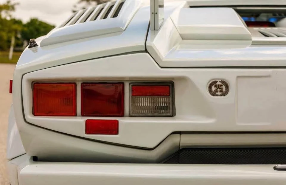 1989 Lamborghini Countach 25th Anniversary Edition - Image 17 of 18