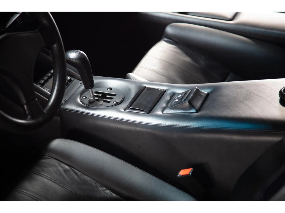 1989 Lamborghini Countach 25th Anniversary Edition - Image 26 of 31