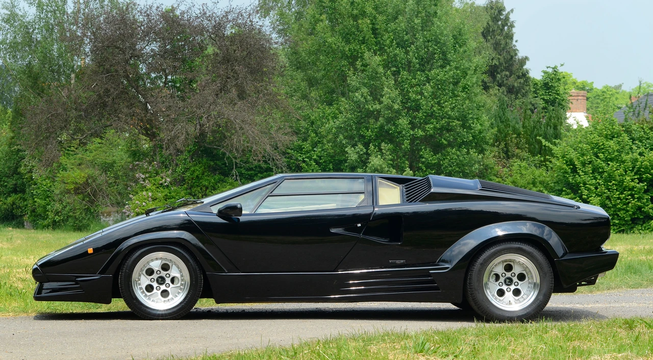 1989 Lamborghini Countach 25th Anniversary Edition - Image 21 of 30