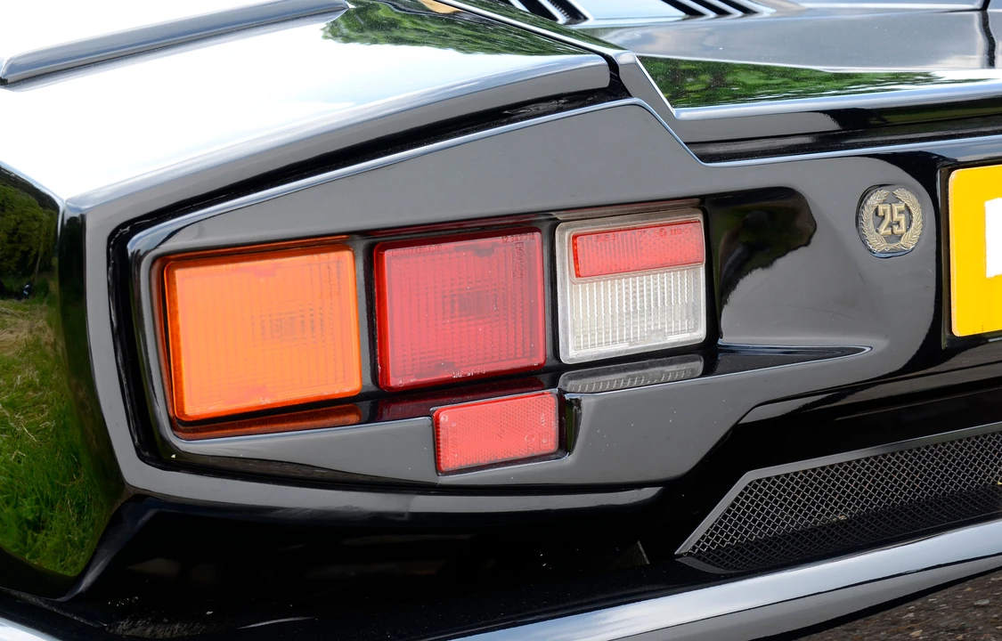 1989 Lamborghini Countach 25th Anniversary Edition - Image 10 of 30