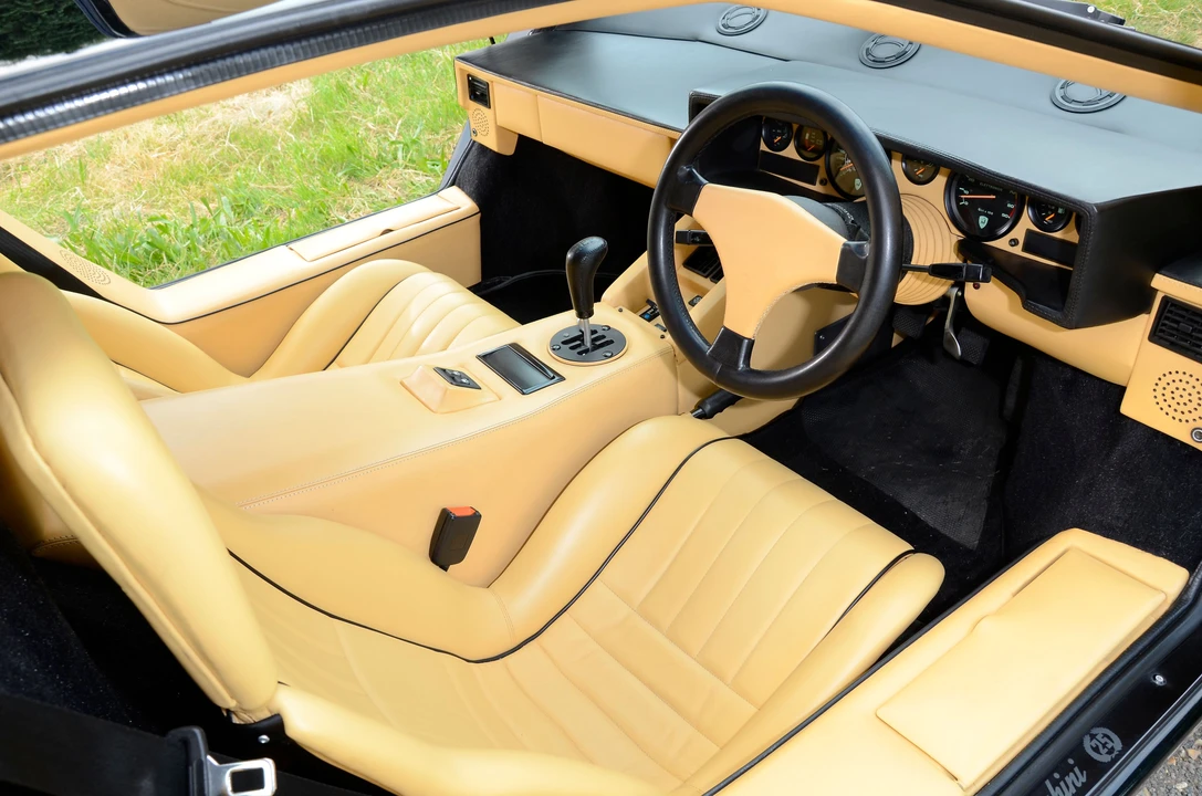 1989 Lamborghini Countach 25th Anniversary Edition - Image 14 of 30