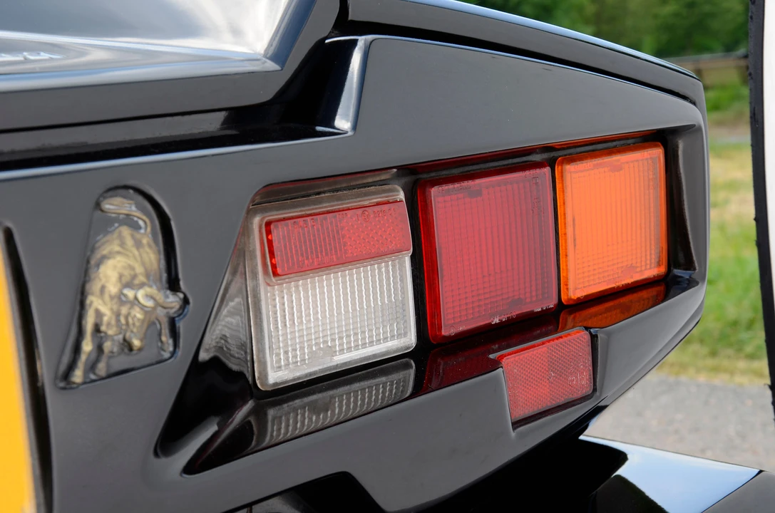 1989 Lamborghini Countach 25th Anniversary Edition - Image 7 of 30