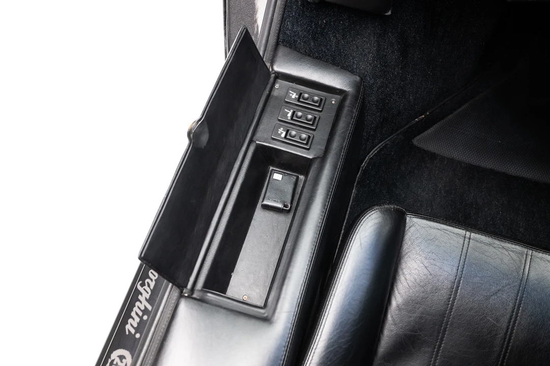 1989 Lamborghini Countach 25th Anniversary Edition - Image 16 of 31