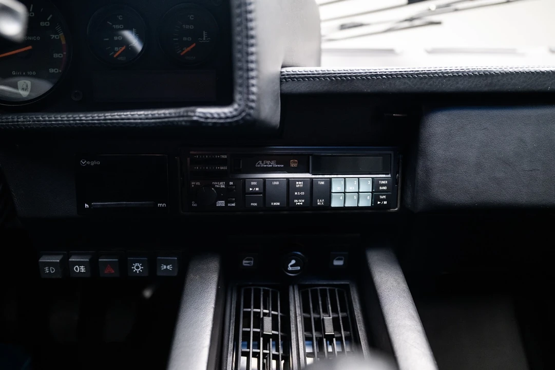 1989 Lamborghini Countach 25th Anniversary Edition - Image 22 of 31