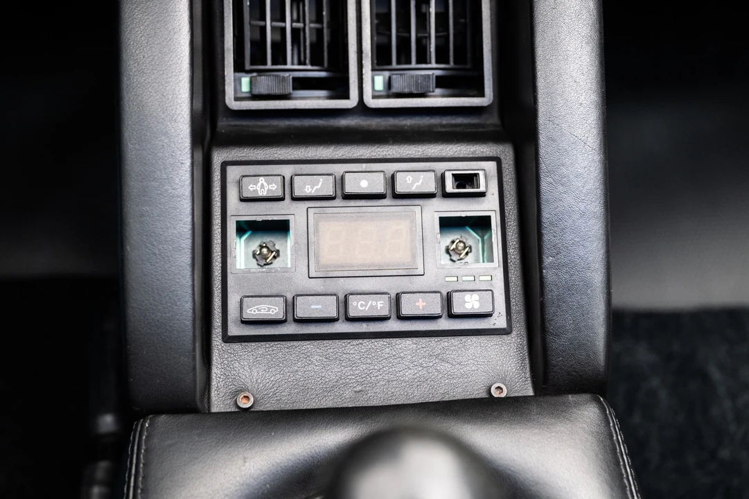 1989 Lamborghini Countach 25th Anniversary Edition - Image 24 of 31
