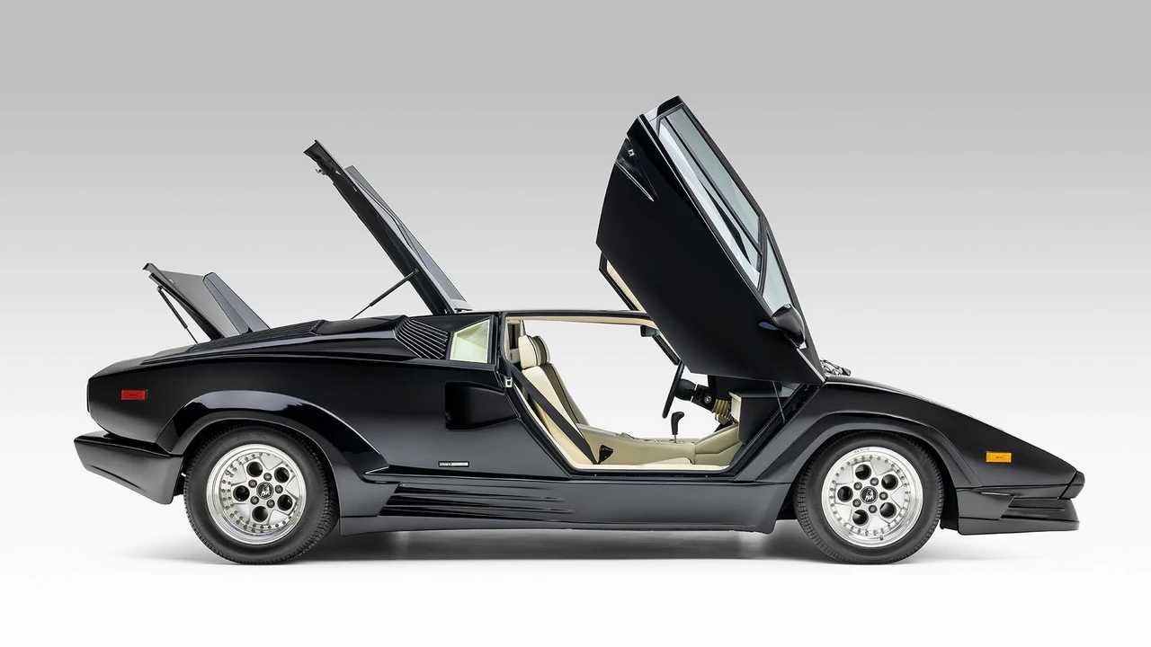 1989 Lamborghini Countach 25th Anniversary Edition - Image 20 of 31