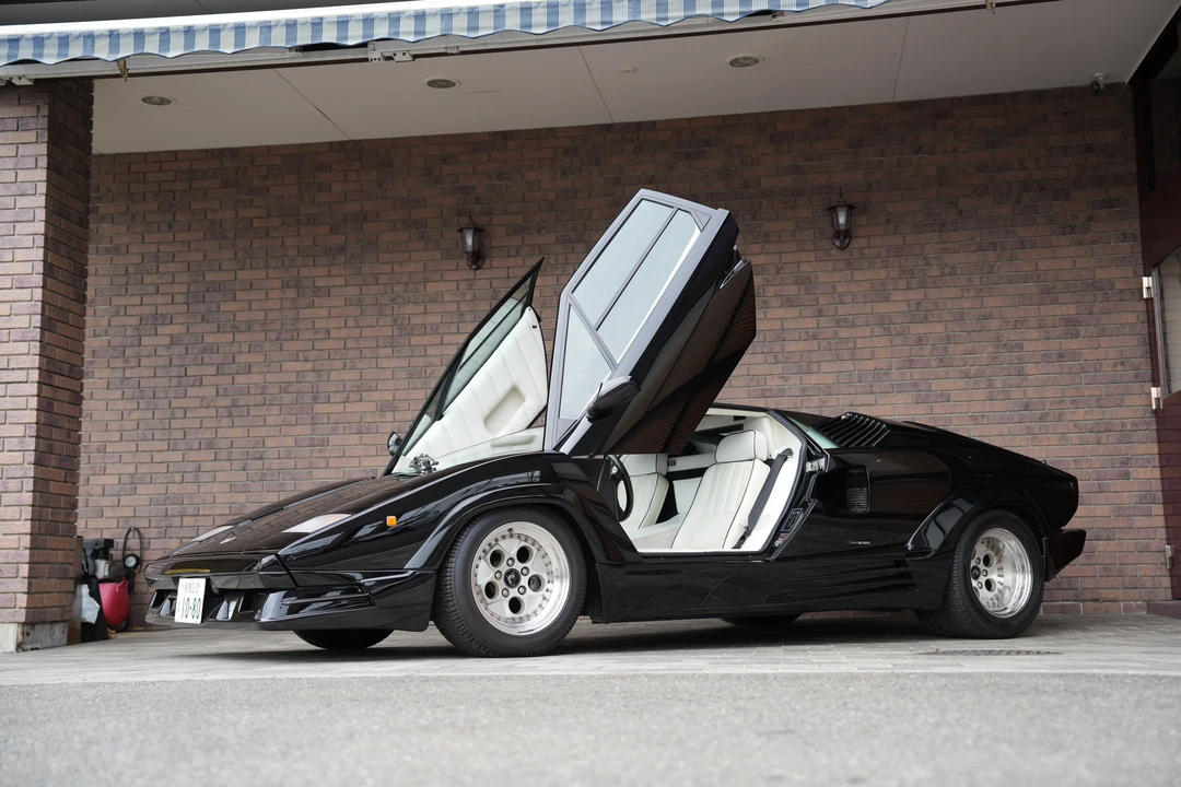 1989 Lamborghini Countach 25th Anniversary Edition - Image 18 of 31