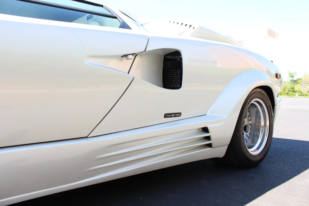 1989 Lamborghini Countach 25th Anniversary Edition - Image 24 of 31