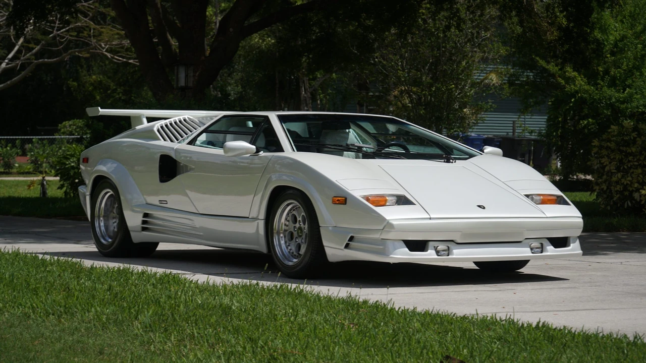 1989 Lamborghini Countach 25th Anniversary Edition - Image 18 of 31