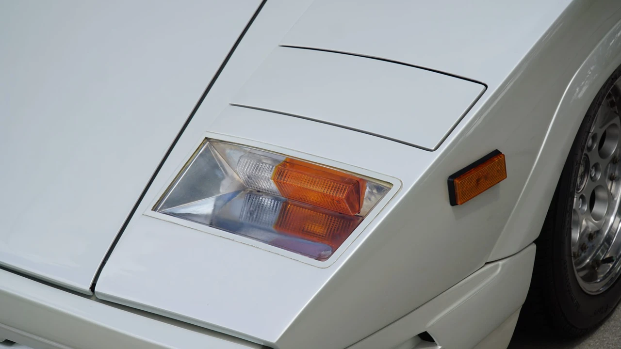 1989 Lamborghini Countach 25th Anniversary Edition - Image 30 of 31