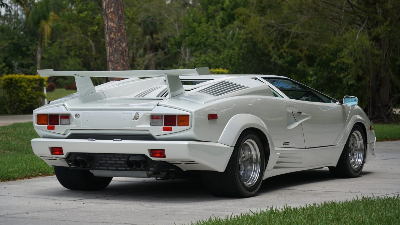 1989 Lamborghini Countach 25th Anniversary Edition - Image 11 of 31