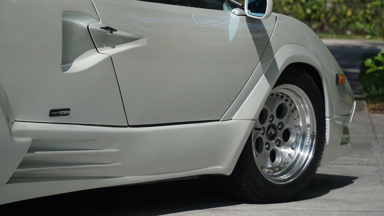 1989 Lamborghini Countach 25th Anniversary Edition - Image 13 of 24