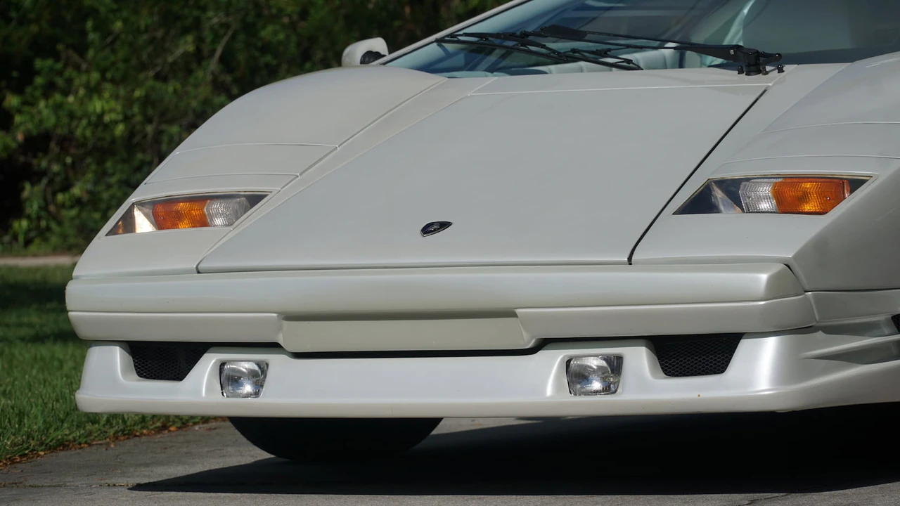 1989 Lamborghini Countach 25th Anniversary Edition - Image 15 of 24