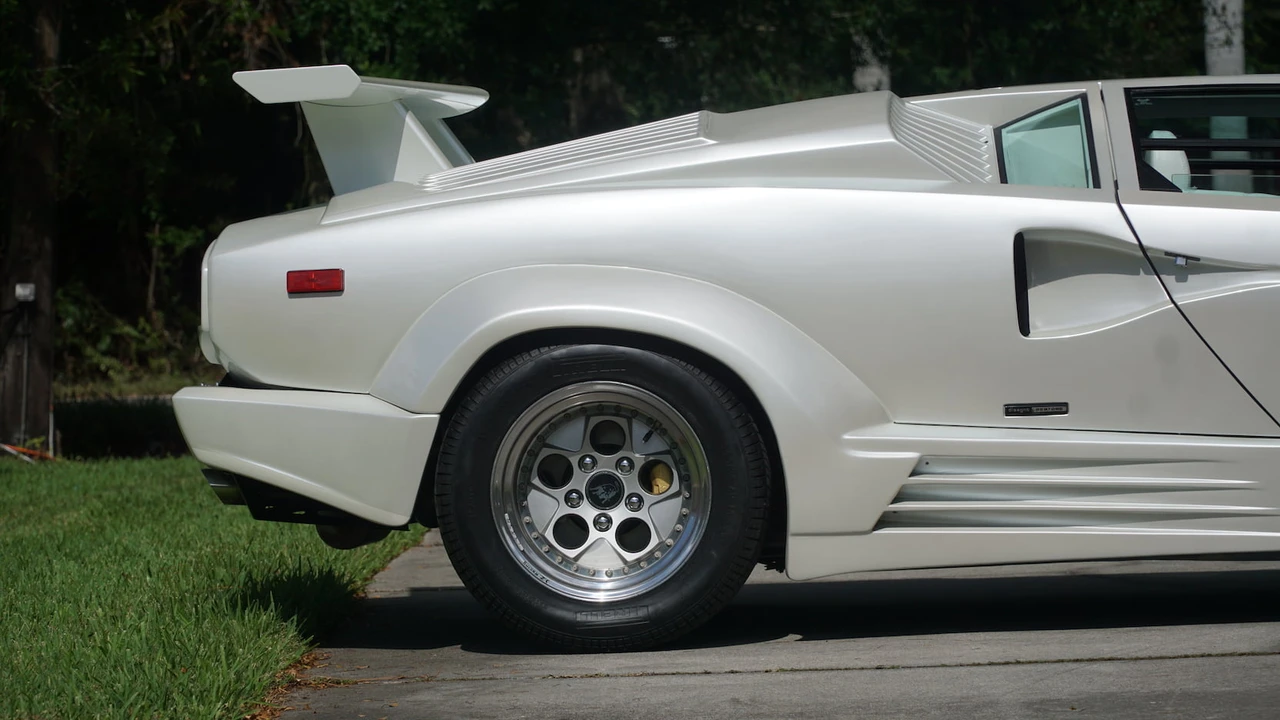 1989 Lamborghini Countach 25th Anniversary Edition - Image 17 of 24
