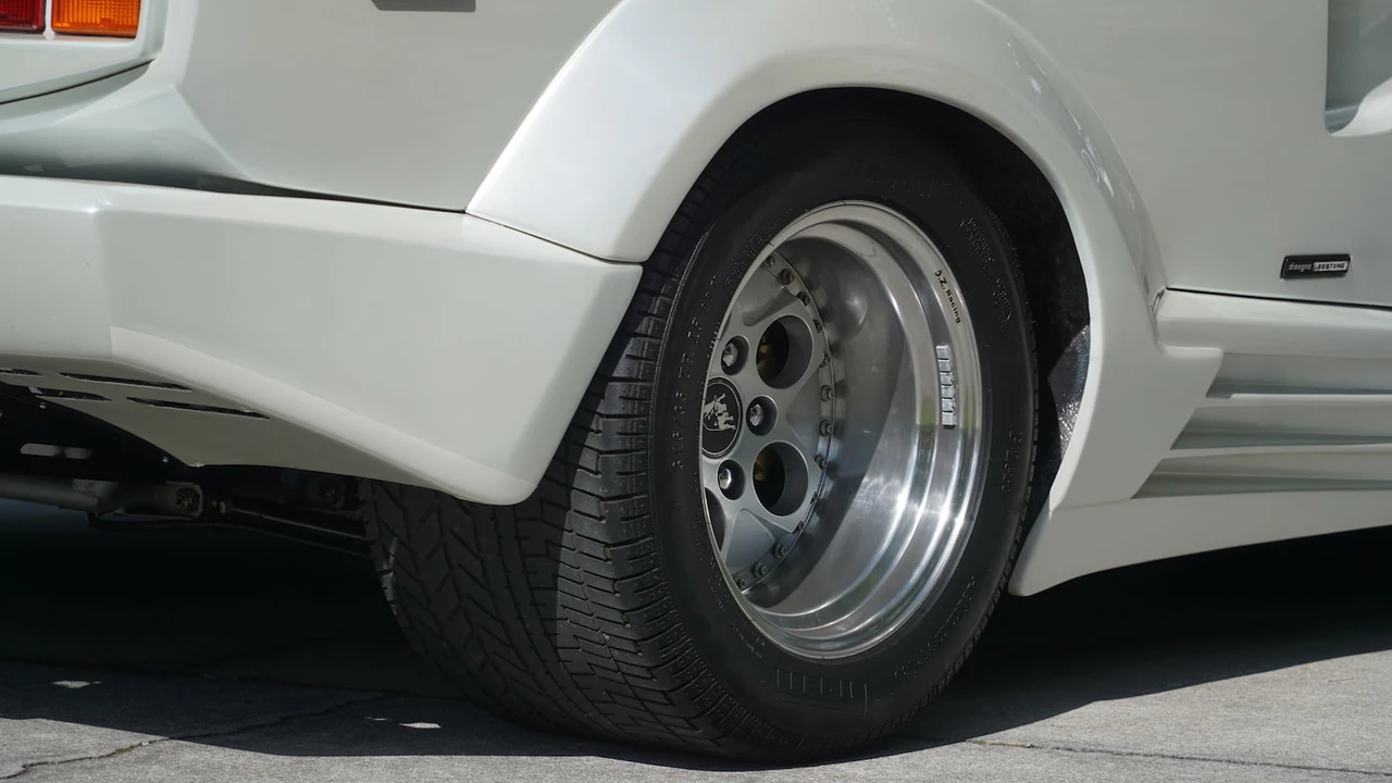 1989 Lamborghini Countach 25th Anniversary Edition - Image 20 of 24