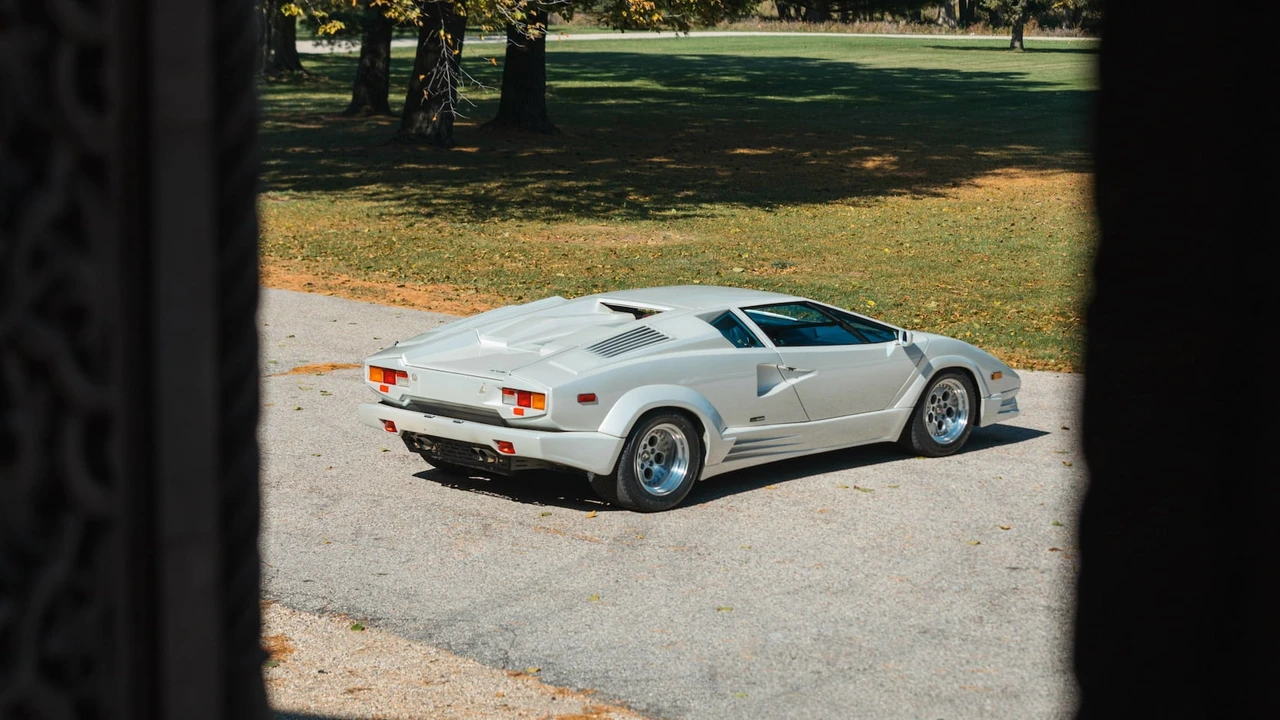 1989 Lamborghini Countach 25th Anniversary Edition - Image 19 of 31