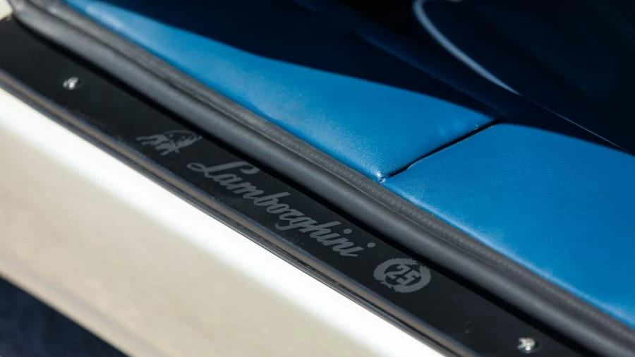 1989 Lamborghini Countach 25th Anniversary Edition - Image 27 of 31
