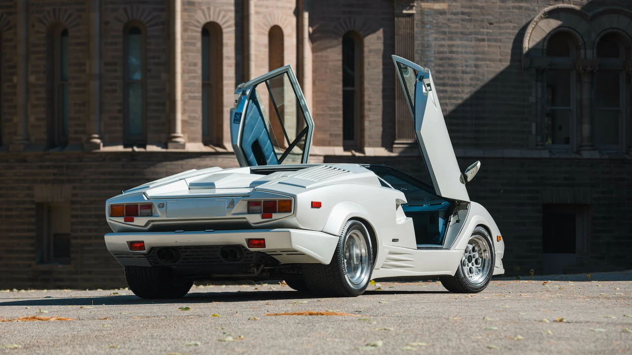 1989 Lamborghini Countach 25th Anniversary Edition - Image 23 of 31