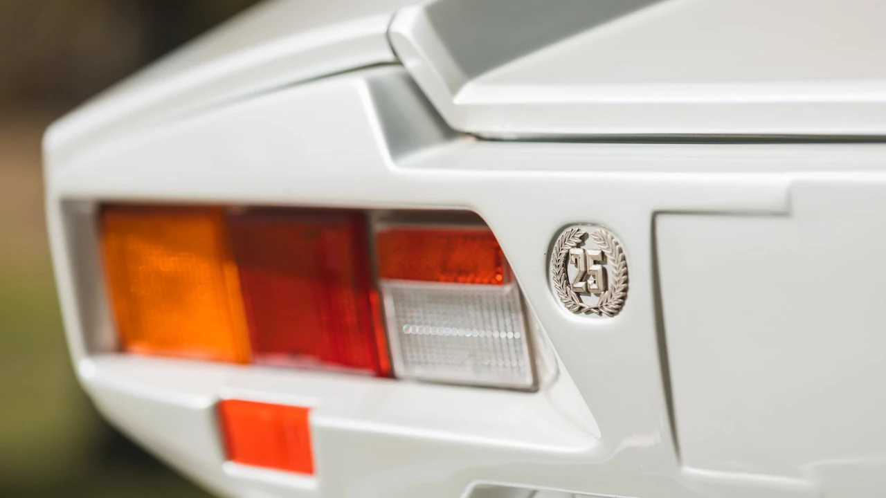 1989 Lamborghini Countach 25th Anniversary Edition - Image 9 of 31