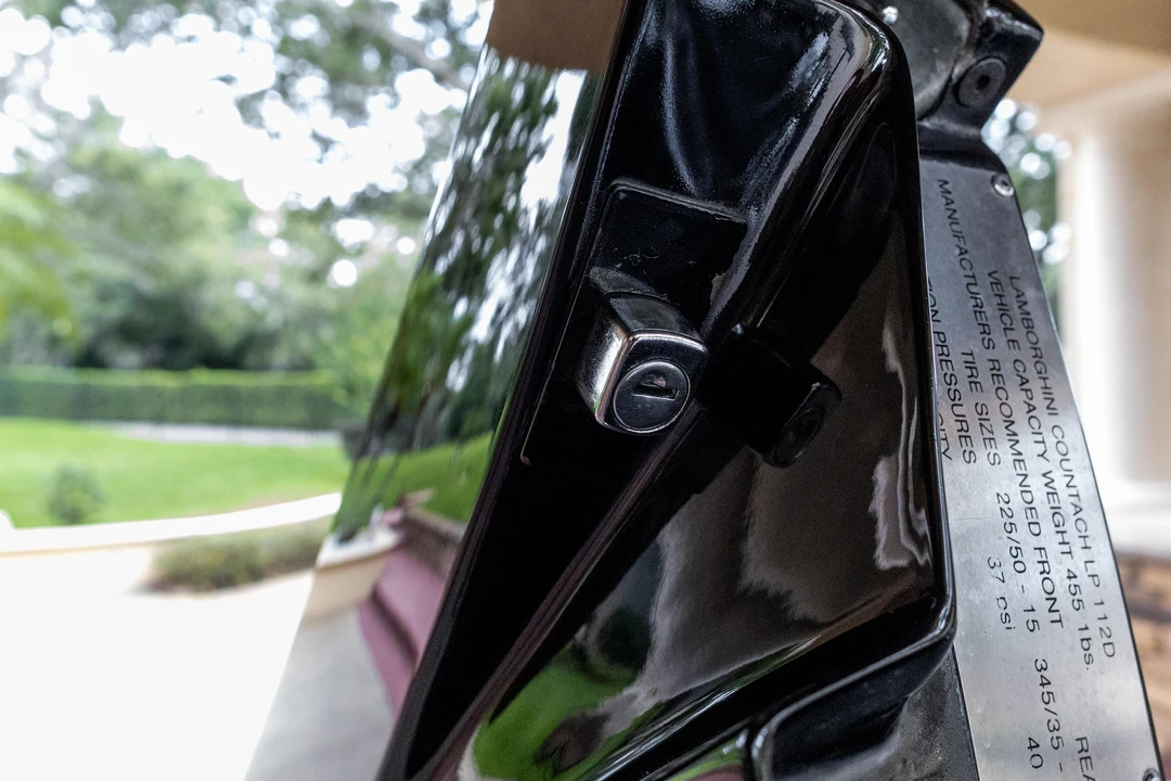 1989 Lamborghini Countach 25th Anniversary Edition - Image 23 of 31