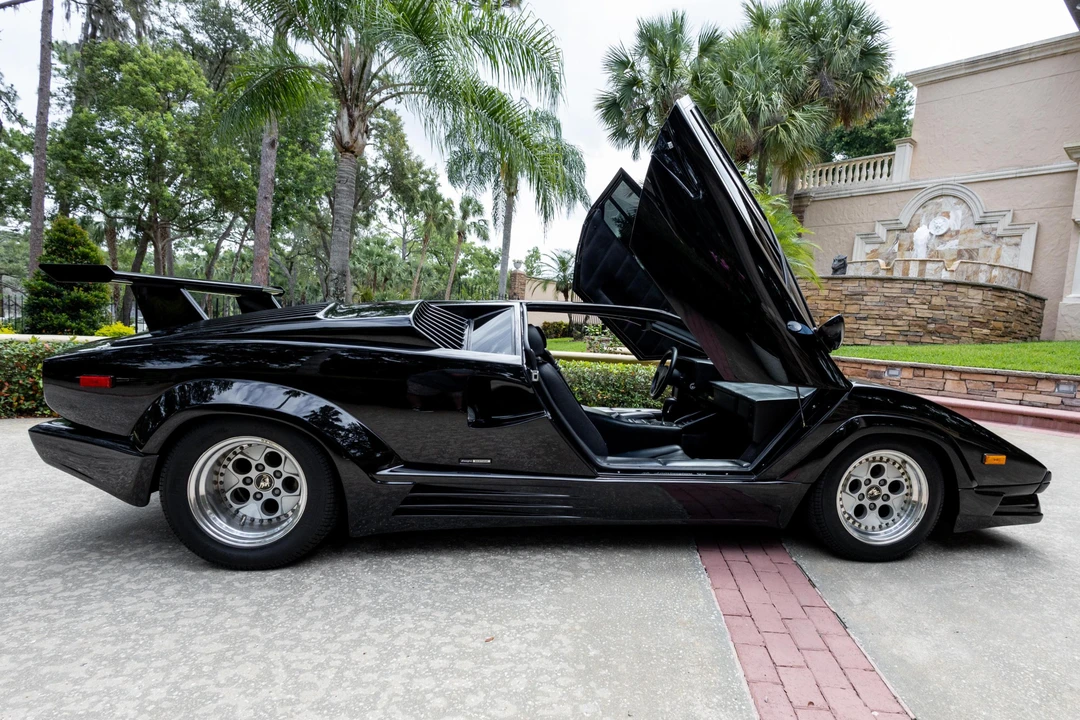 1989 Lamborghini Countach 25th Anniversary Edition - Image 3 of 31