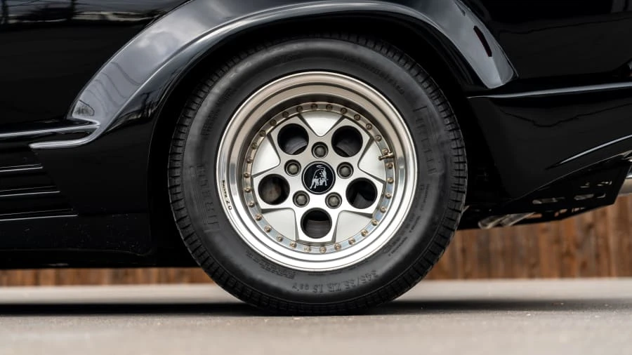 1989 Lamborghini Countach 25th Anniversary Edition - Image 27 of 31