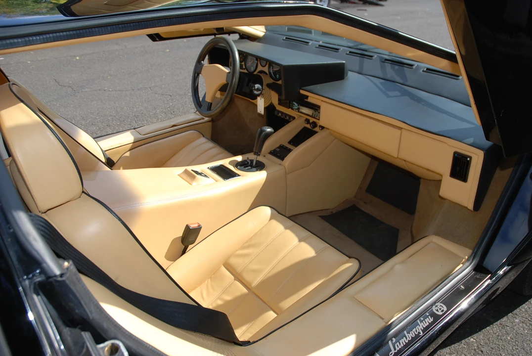 1989 Lamborghini Countach 25th Anniversary Edition - Image 31 of 31