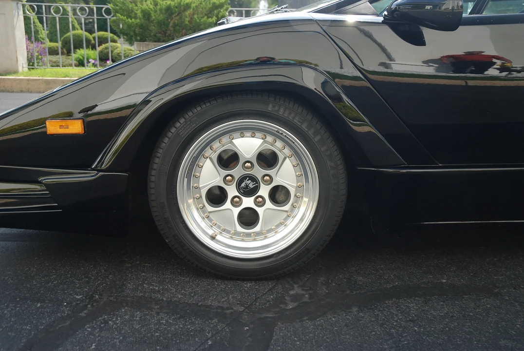 1989 Lamborghini Countach 25th Anniversary Edition - Image 26 of 31