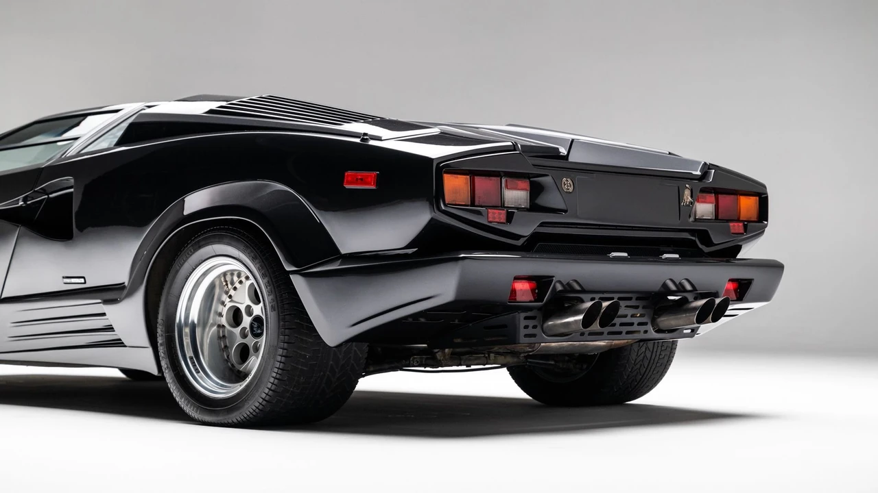 1989 Lamborghini Countach 25th Anniversary Edition - Image 24 of 31