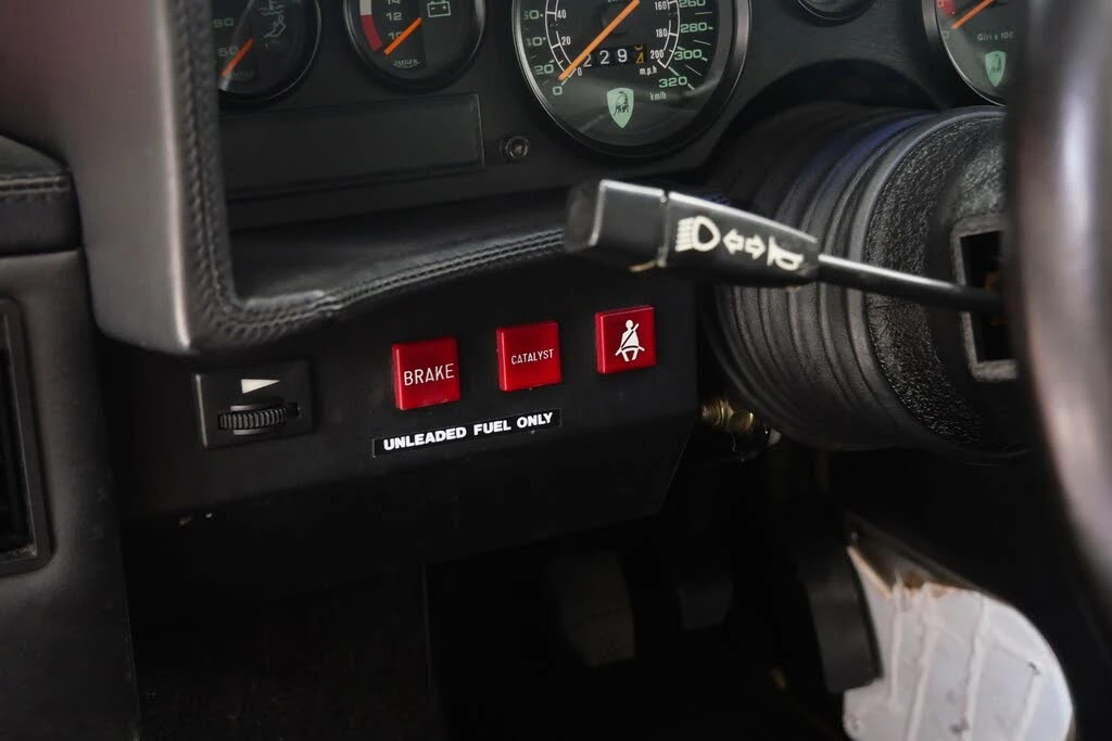 1989 Lamborghini Countach 25th Anniversary Edition - Image 27 of 31