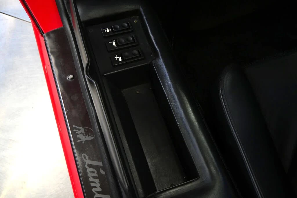 1989 Lamborghini Countach 25th Anniversary Edition - Image 31 of 31