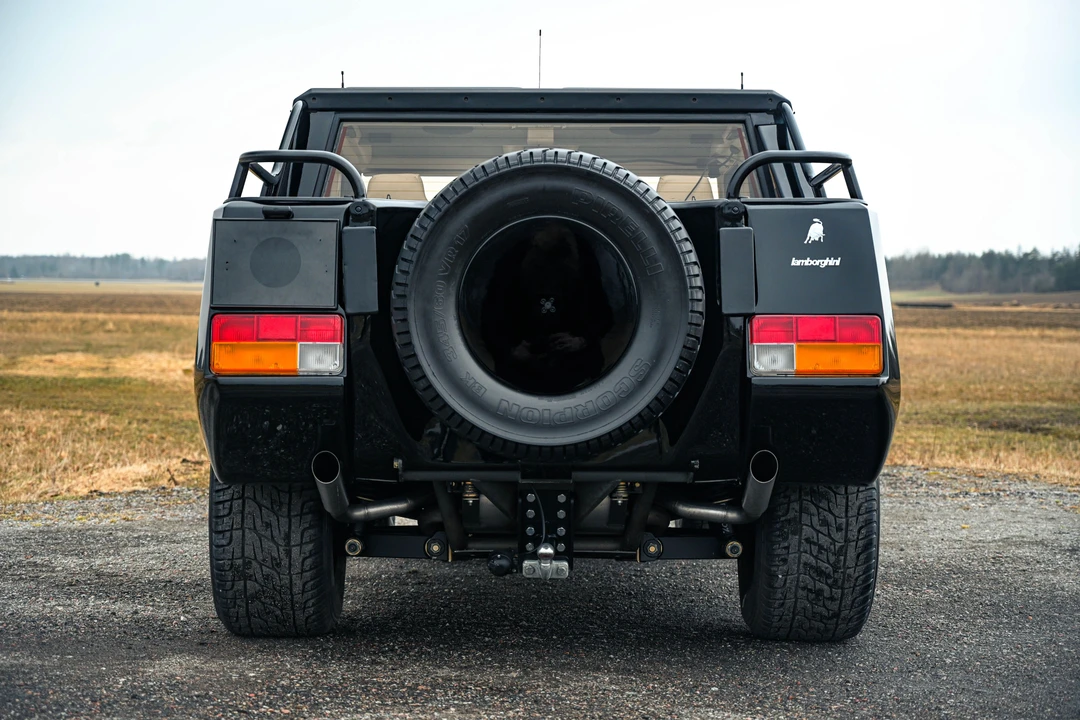 1989 Lamborghini LM002 - Image 30 of 31