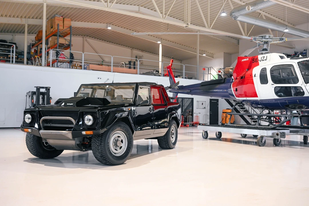 1989 Lamborghini LM002 - Image 8 of 31