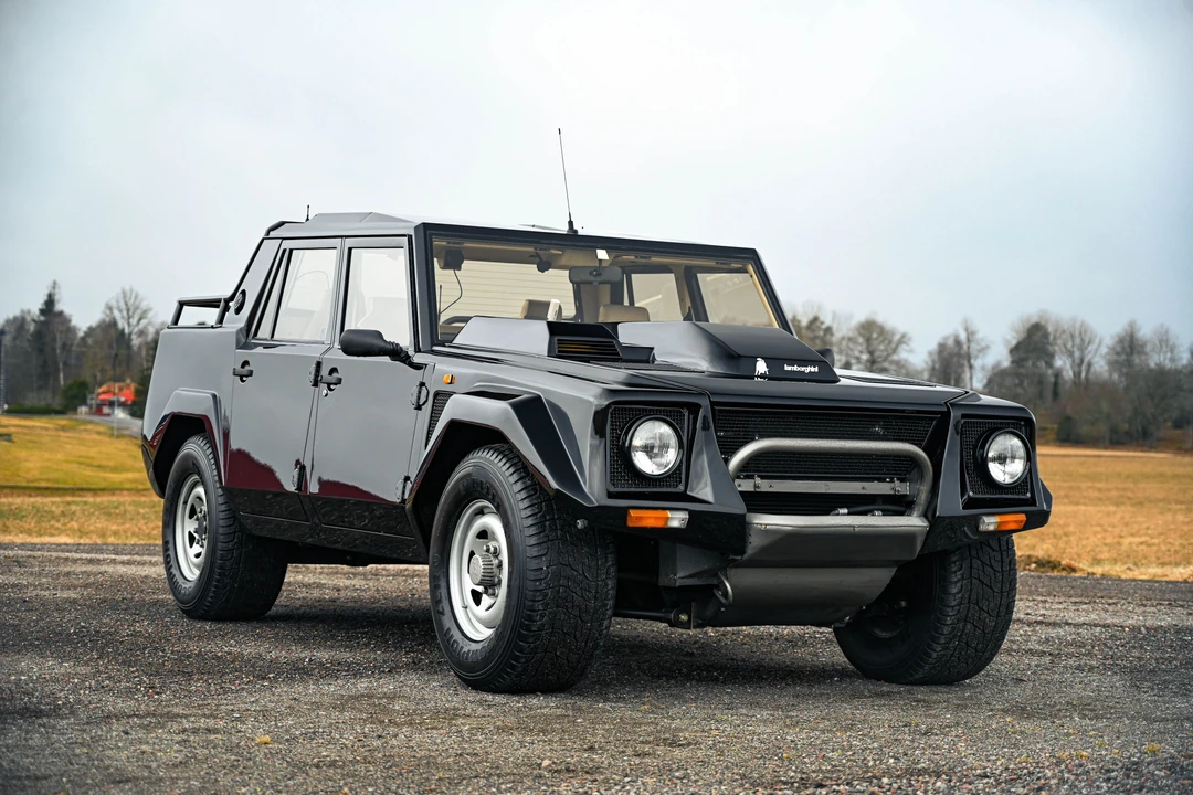 1989 Lamborghini LM002 - Image 24 of 31