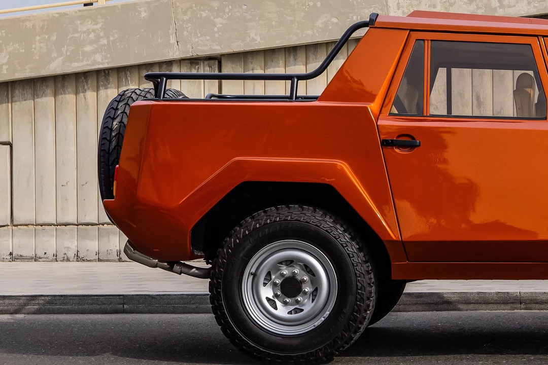 1989 Lamborghini LM002 - Image 22 of 31