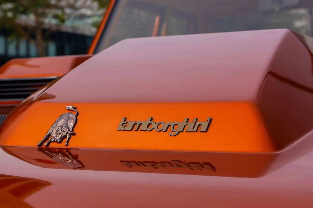 1989 Lamborghini LM002 - Image 24 of 31